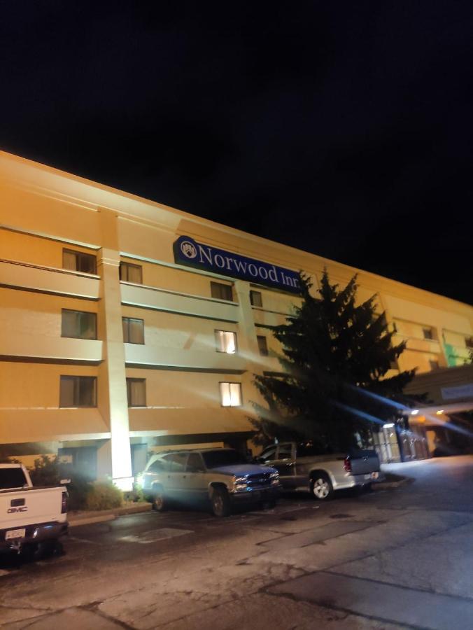 Norwood Inn & Suites Indianapolis East Post Drive Eksteriør billede