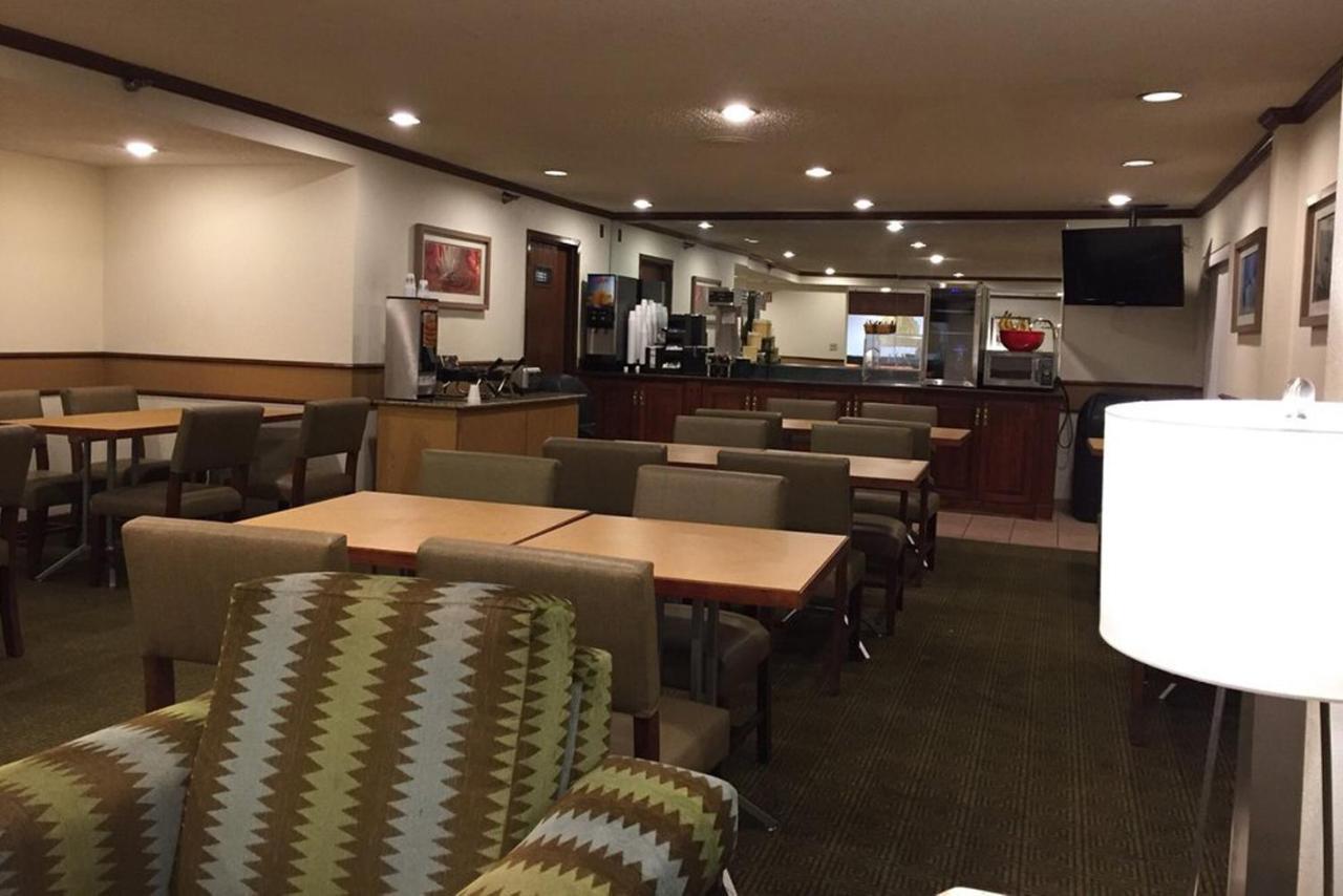 Norwood Inn & Suites Indianapolis East Post Drive Eksteriør billede