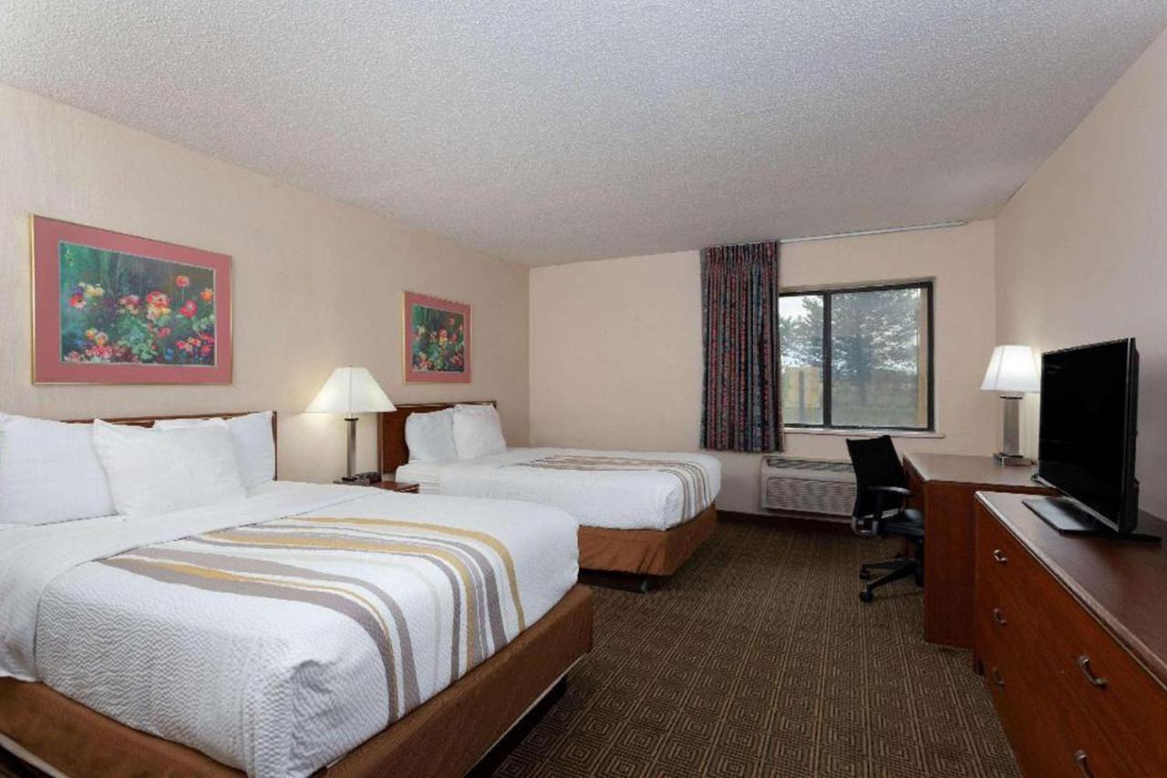 Norwood Inn & Suites Indianapolis East Post Drive Eksteriør billede