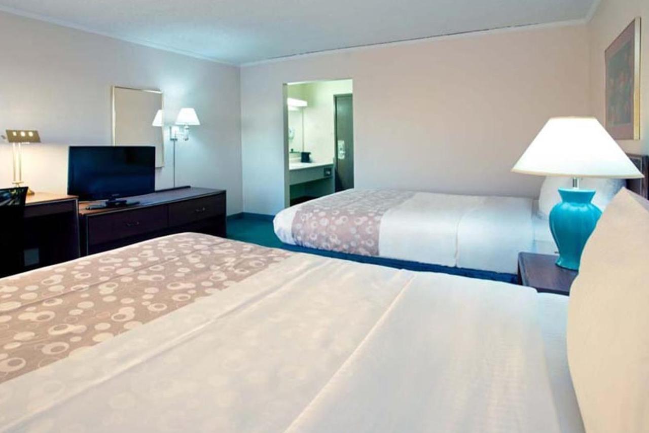 Norwood Inn & Suites Indianapolis East Post Drive Eksteriør billede